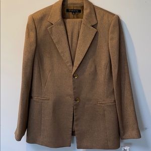 *NWT* Never Worn Tan Brown Pant Suit
